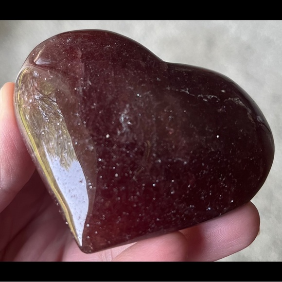 Tanzberry Quartz Polished Heart Carving - Picture 12 of 15